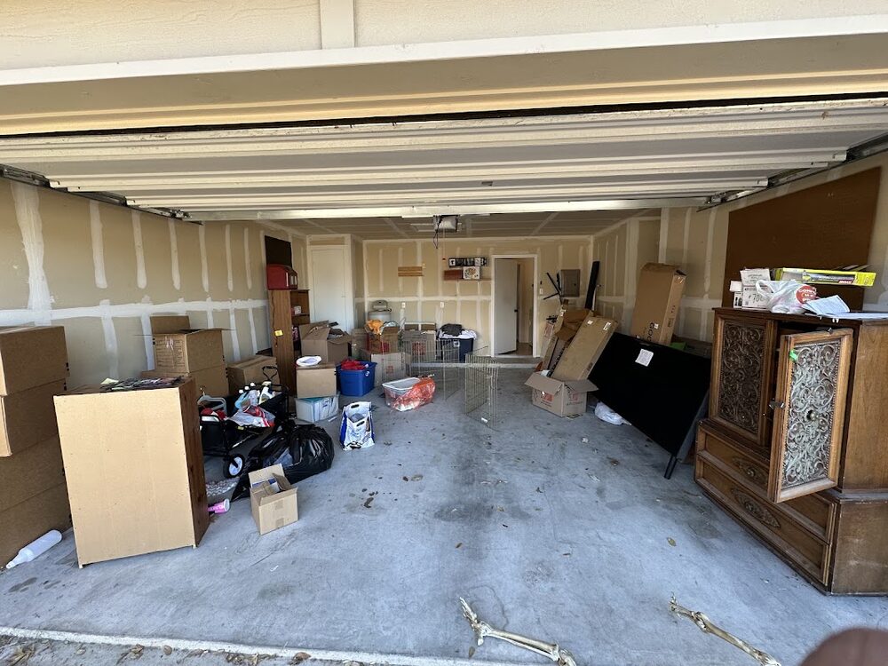 1-800-JunkPro Austin photo