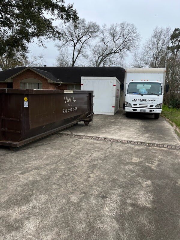 VaVia Dumpster Rental photo
